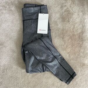 Lululemon NWT Grey and Black Metallic Speed Up Tights 28”
